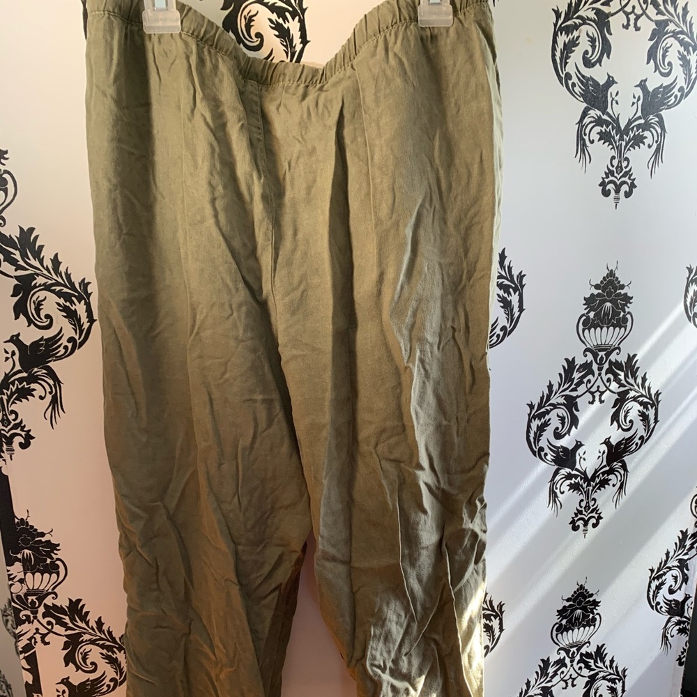Flowy pants - Picture 2 of 4